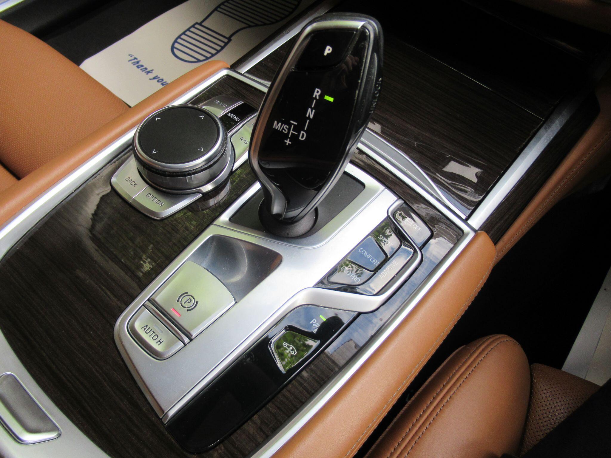 BMW 7 Series - Image 53