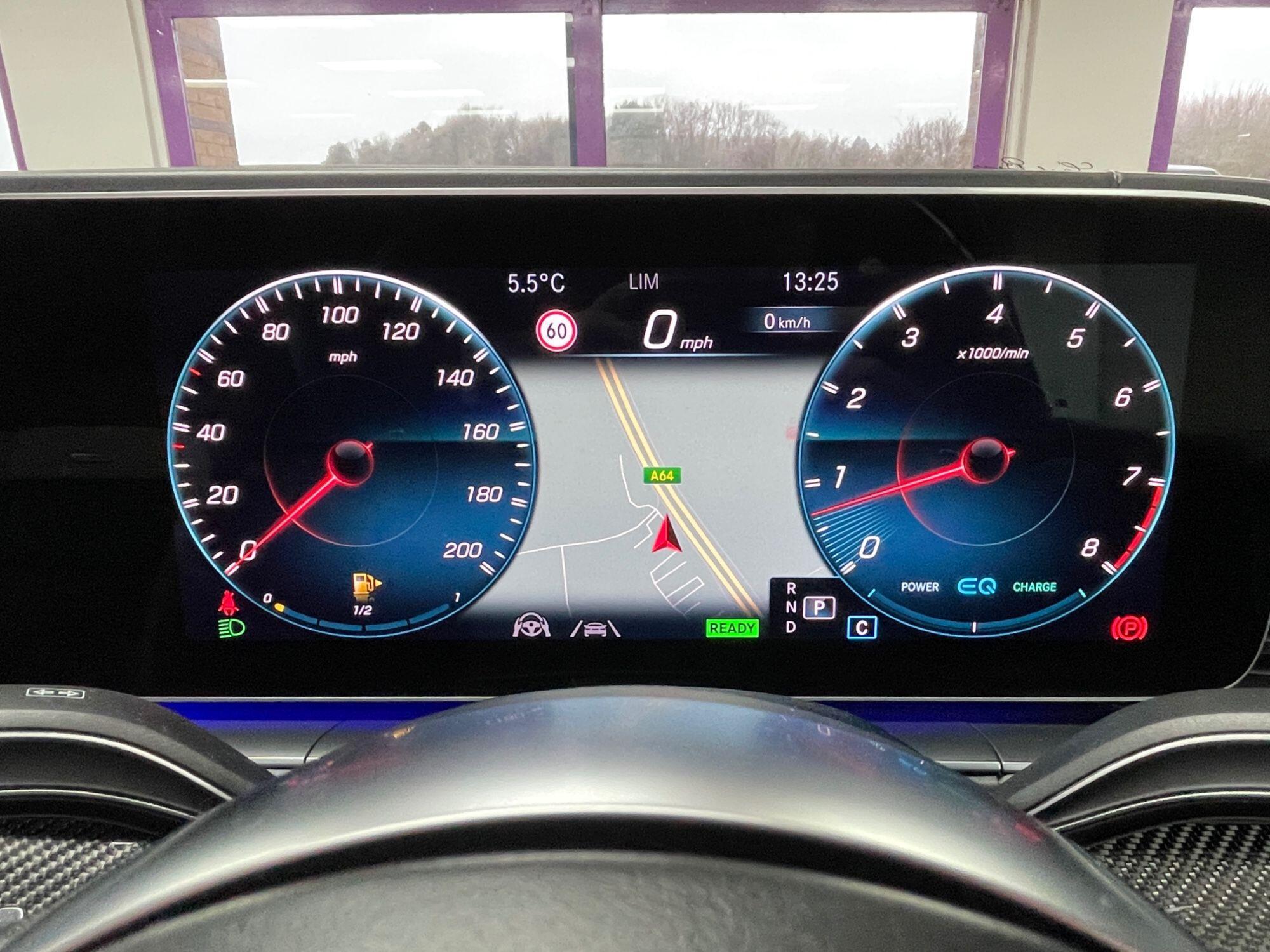 Mercedes GLE - Image 47