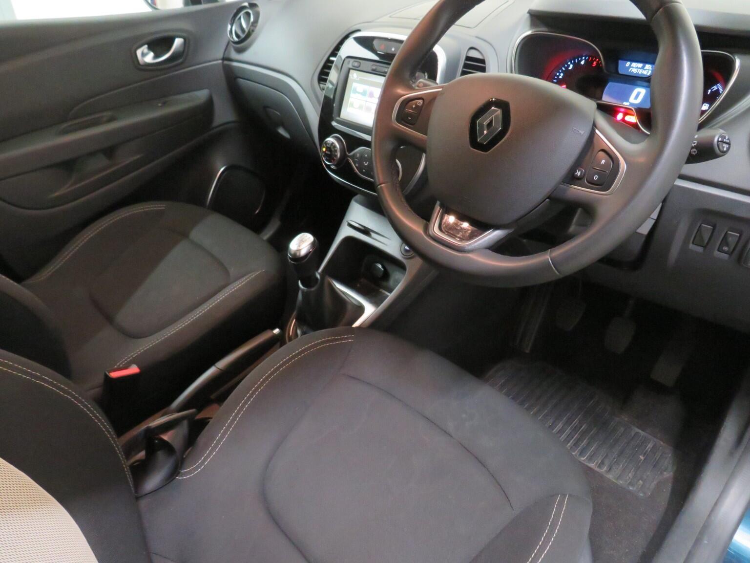 Renault Captur - Image 15