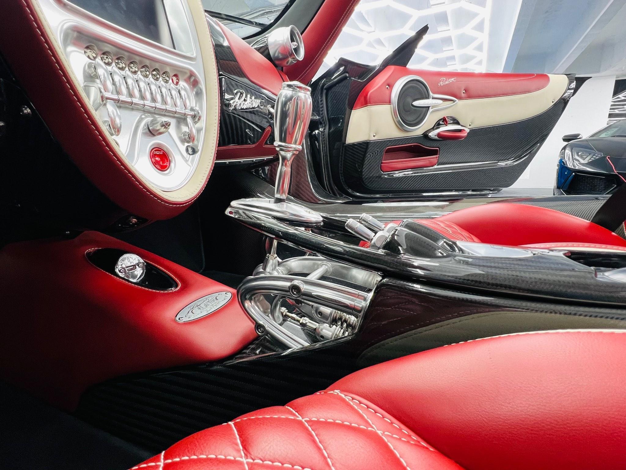 Pagani Huayra - Image 15