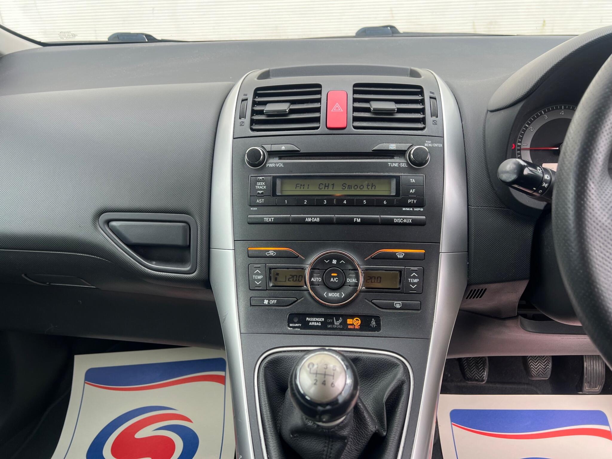 Toyota Auris - Image 17