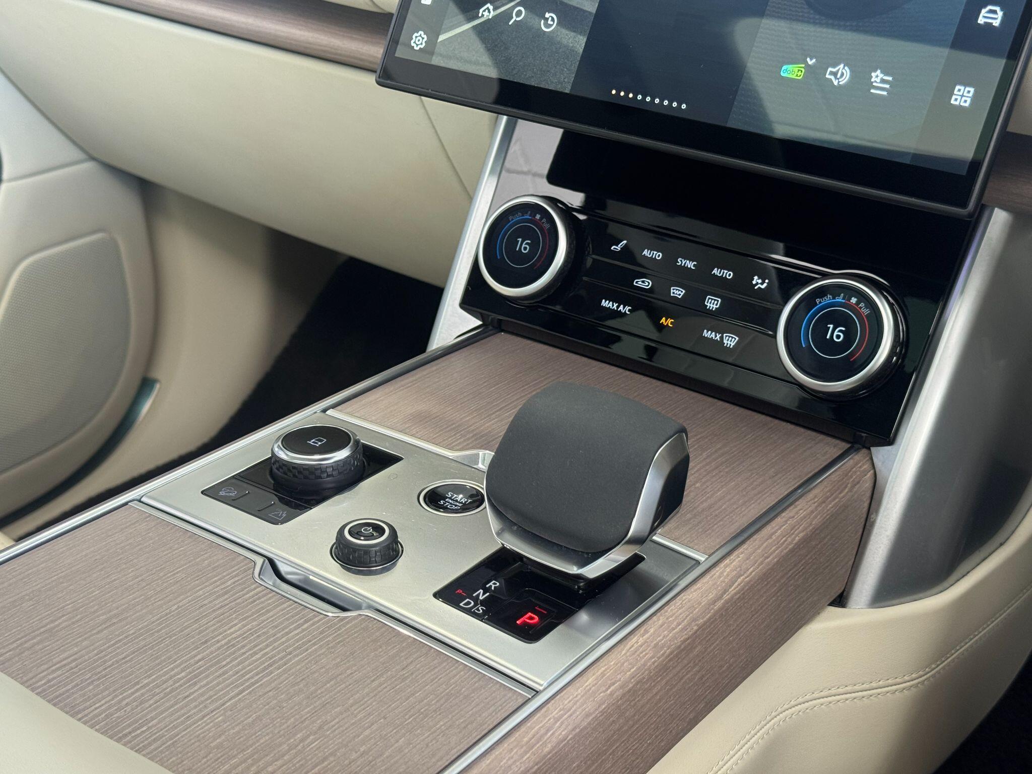 Land Rover Range Rover - Image 17