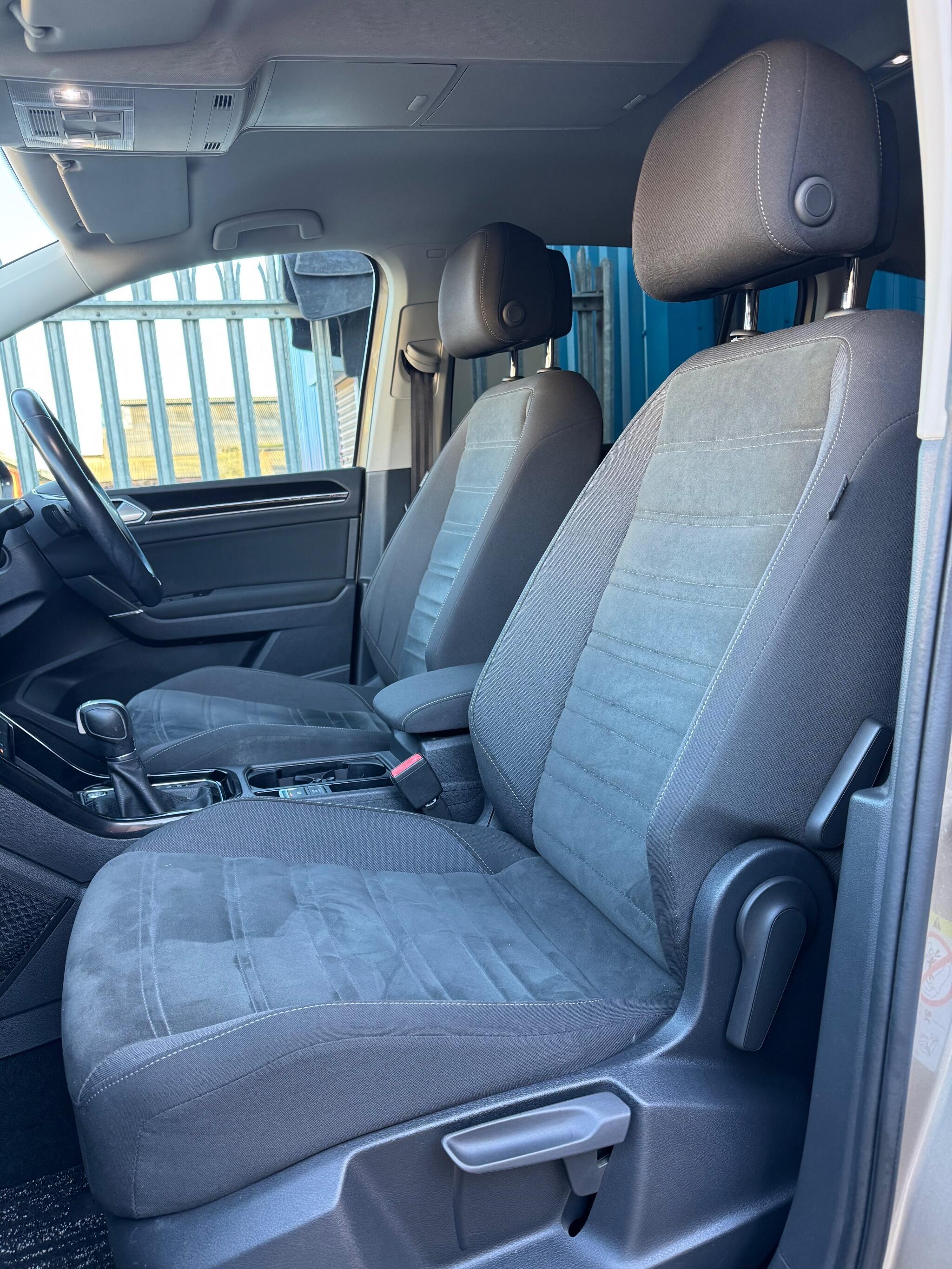 Volkswagen Touran - Image 49