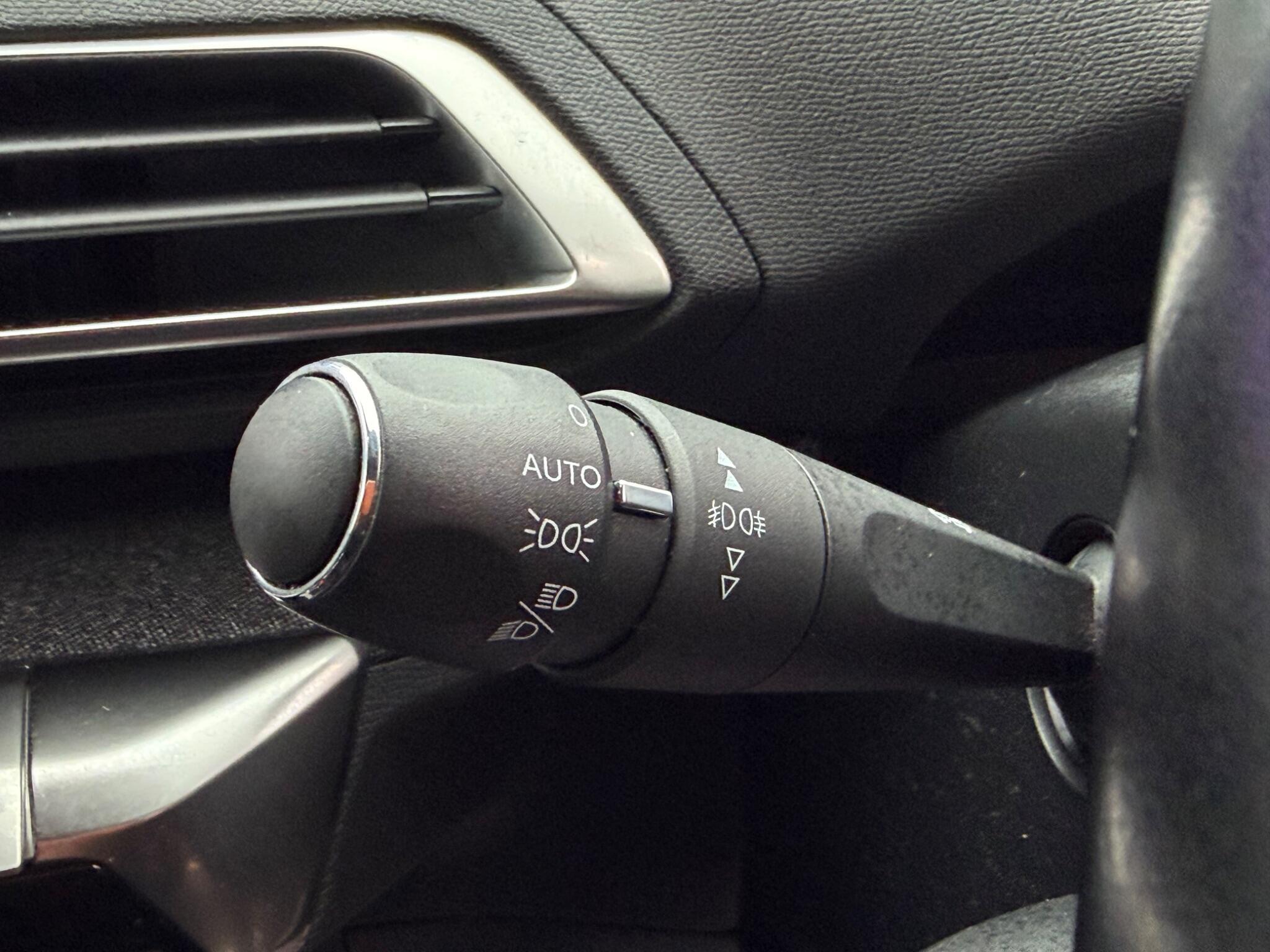 Peugeot 5008 - Image 24