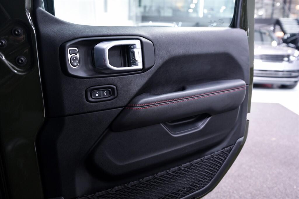 Jeep Wrangler - Image 29