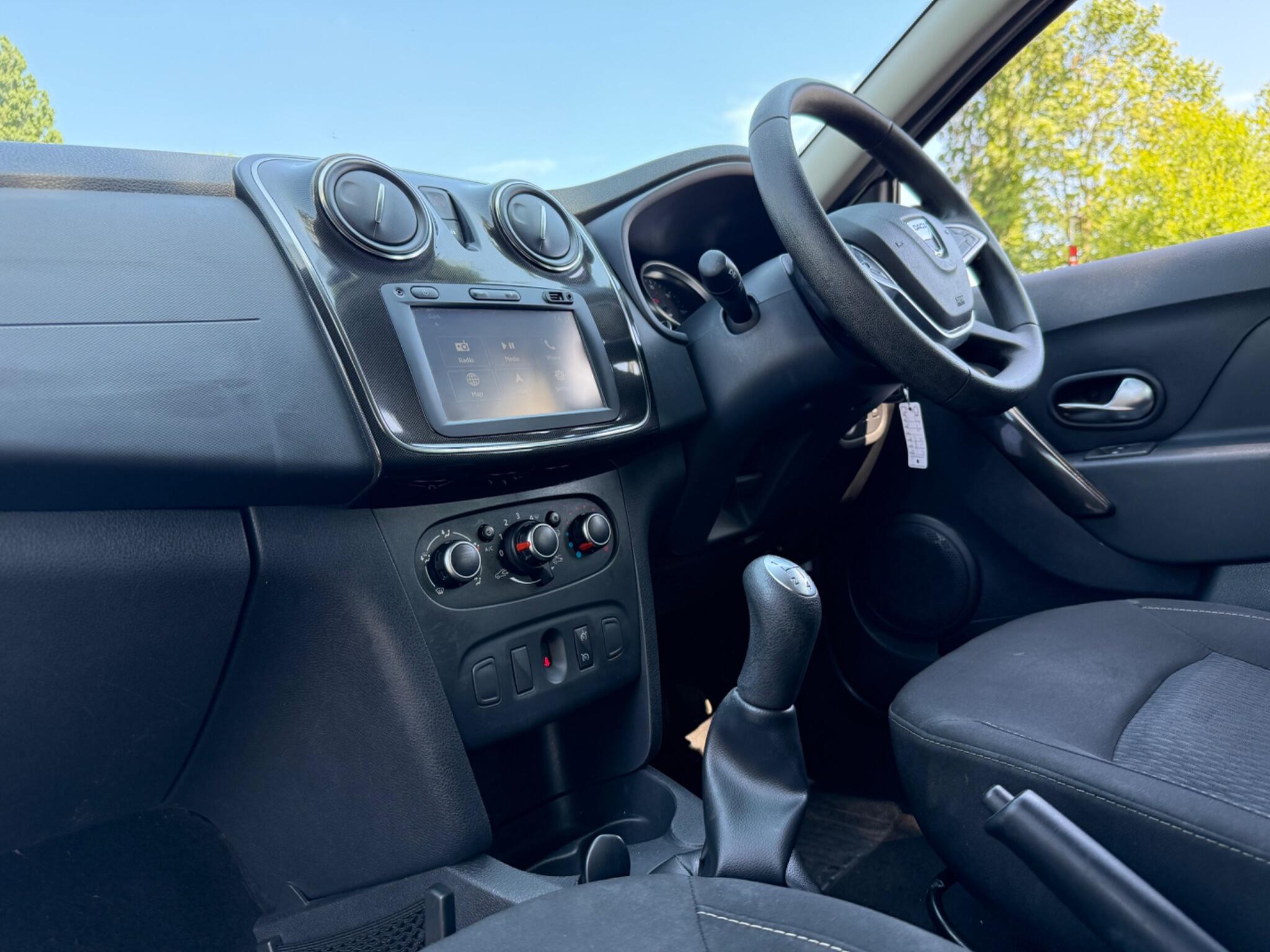 Dacia Sandero - Image 9