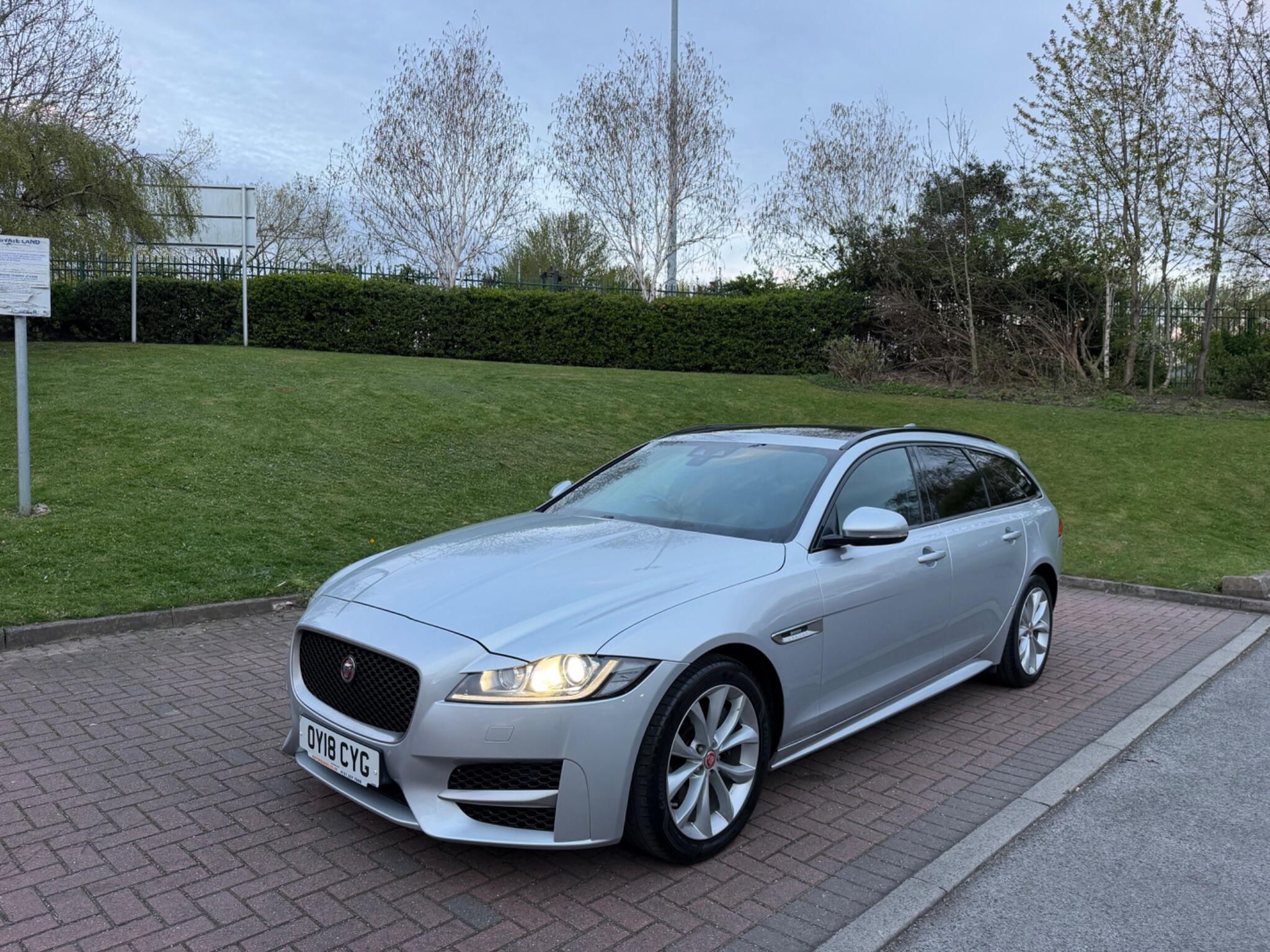 Jaguar XF - Image 34