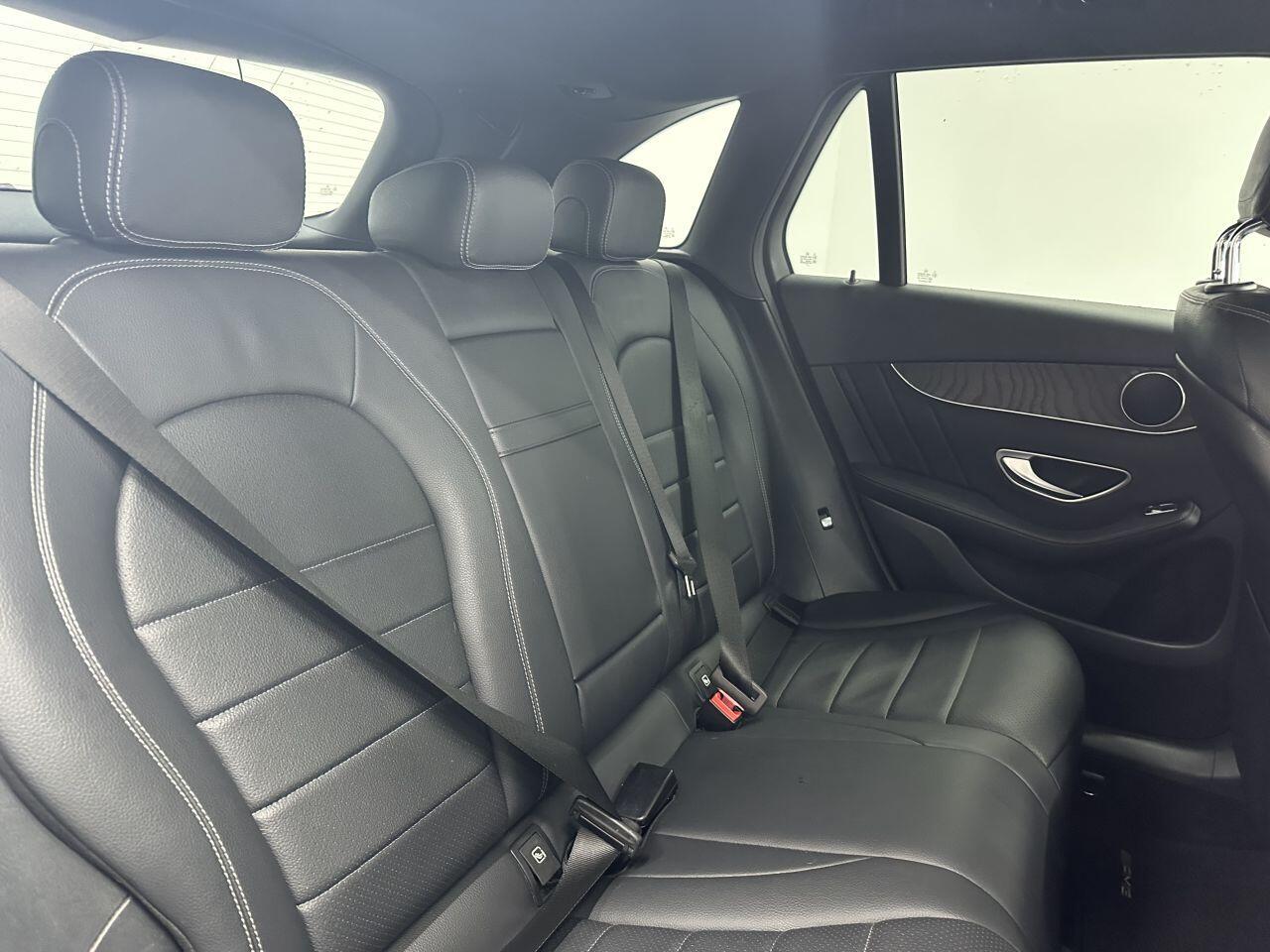 Mercedes GLC - Image 13