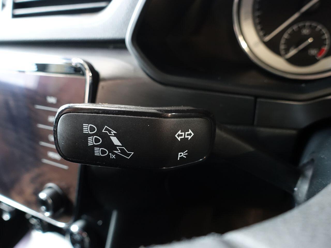 Skoda Superb - Image 21