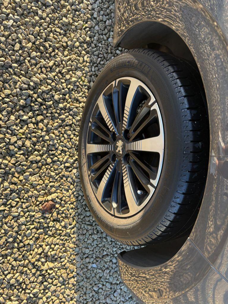 Peugeot 208 - Image 20