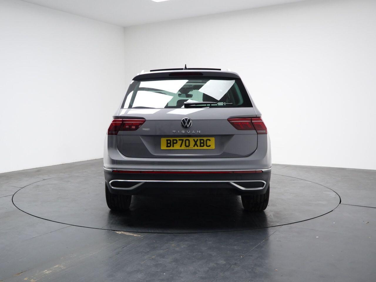 Volkswagen Tiguan - Image 17