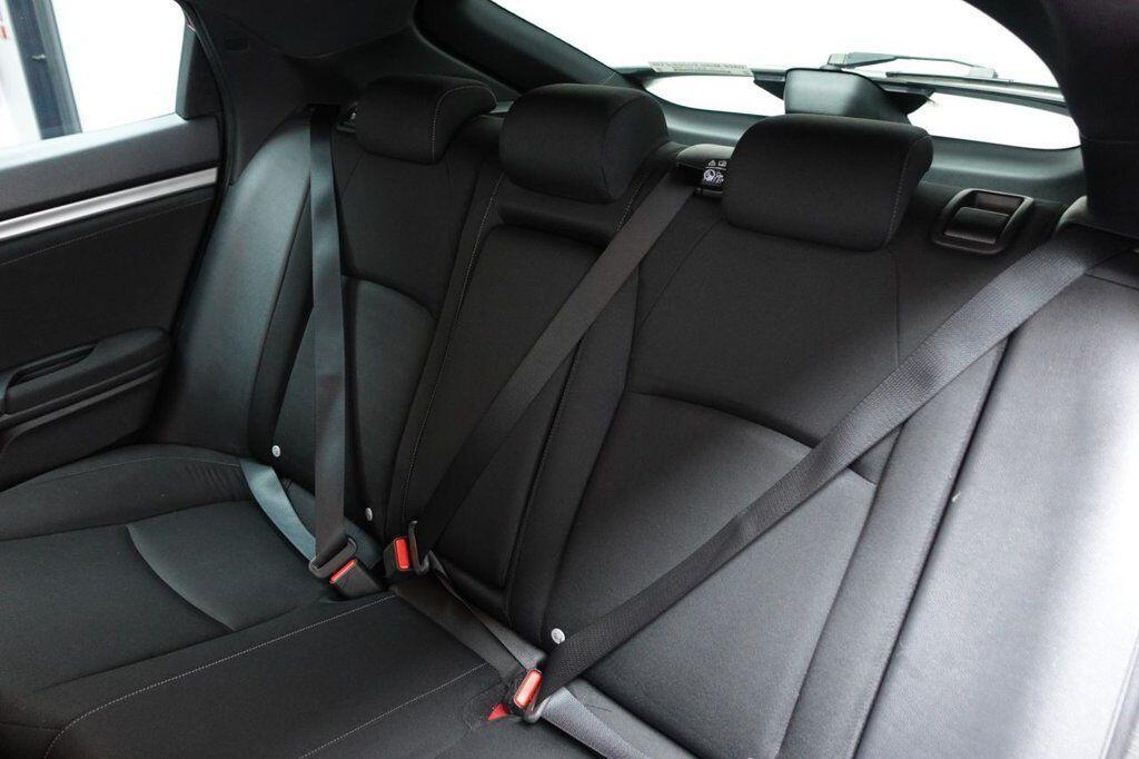 Honda Civic - Image 17