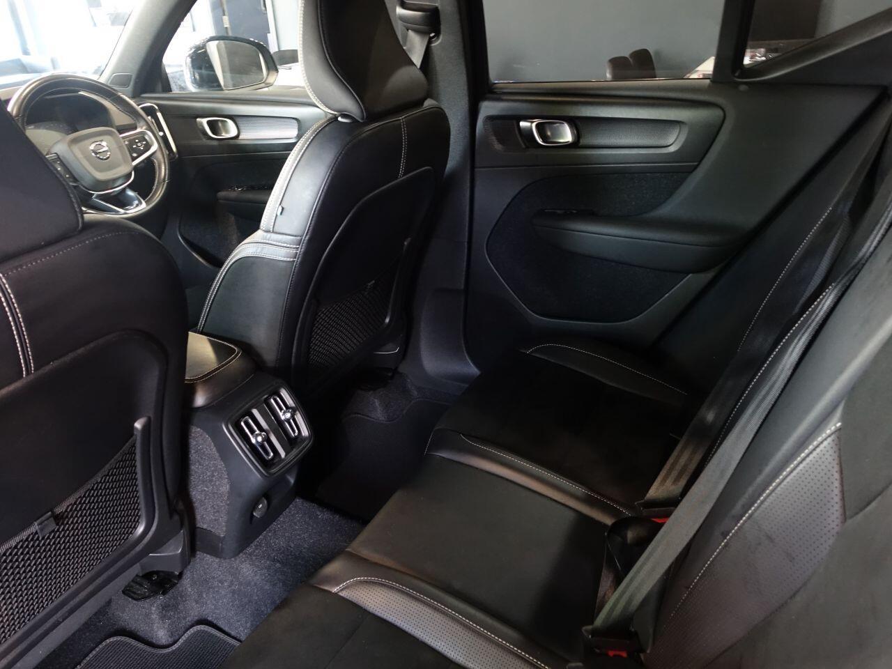 Volvo XC40 - Image 16