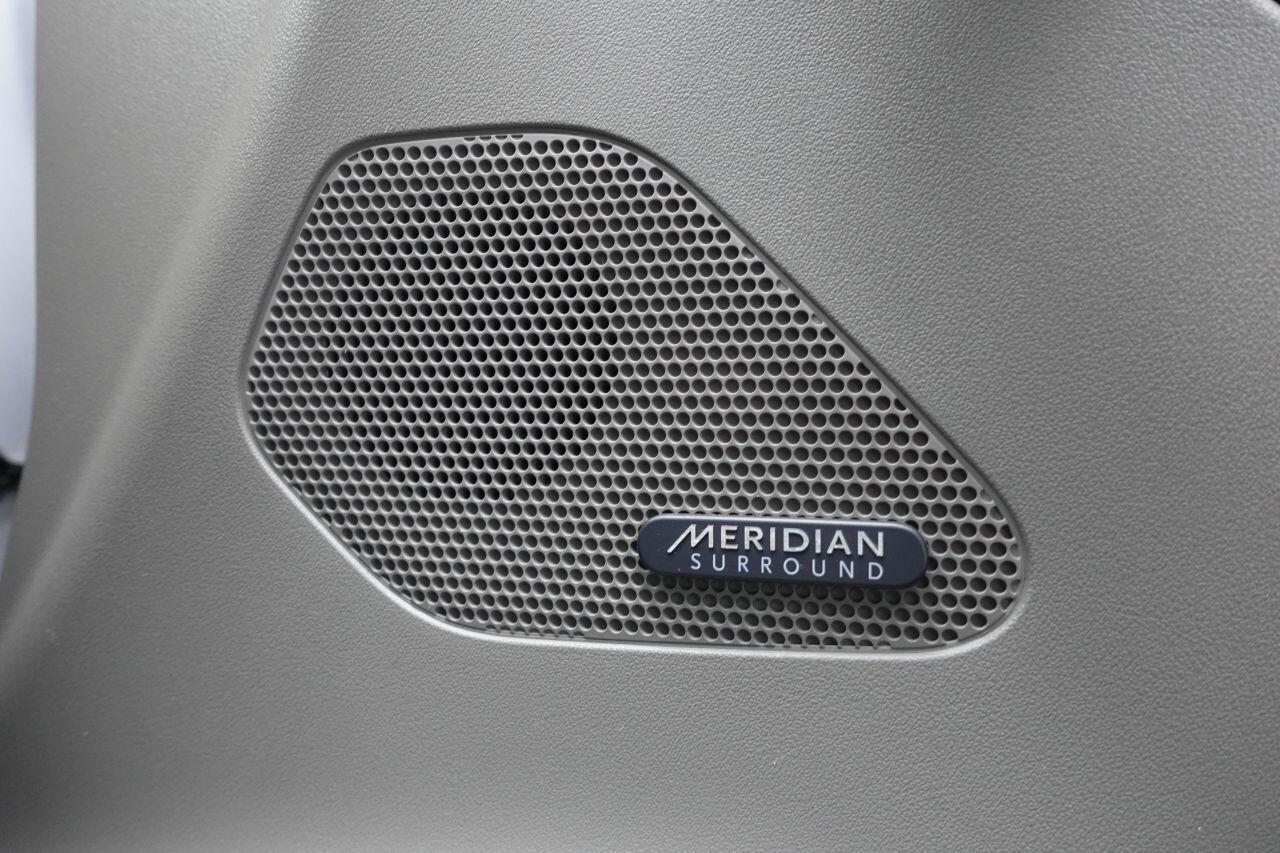 Jaguar F-Pace - Image 22