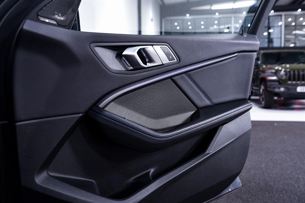 BMW 1 Series - Image 32