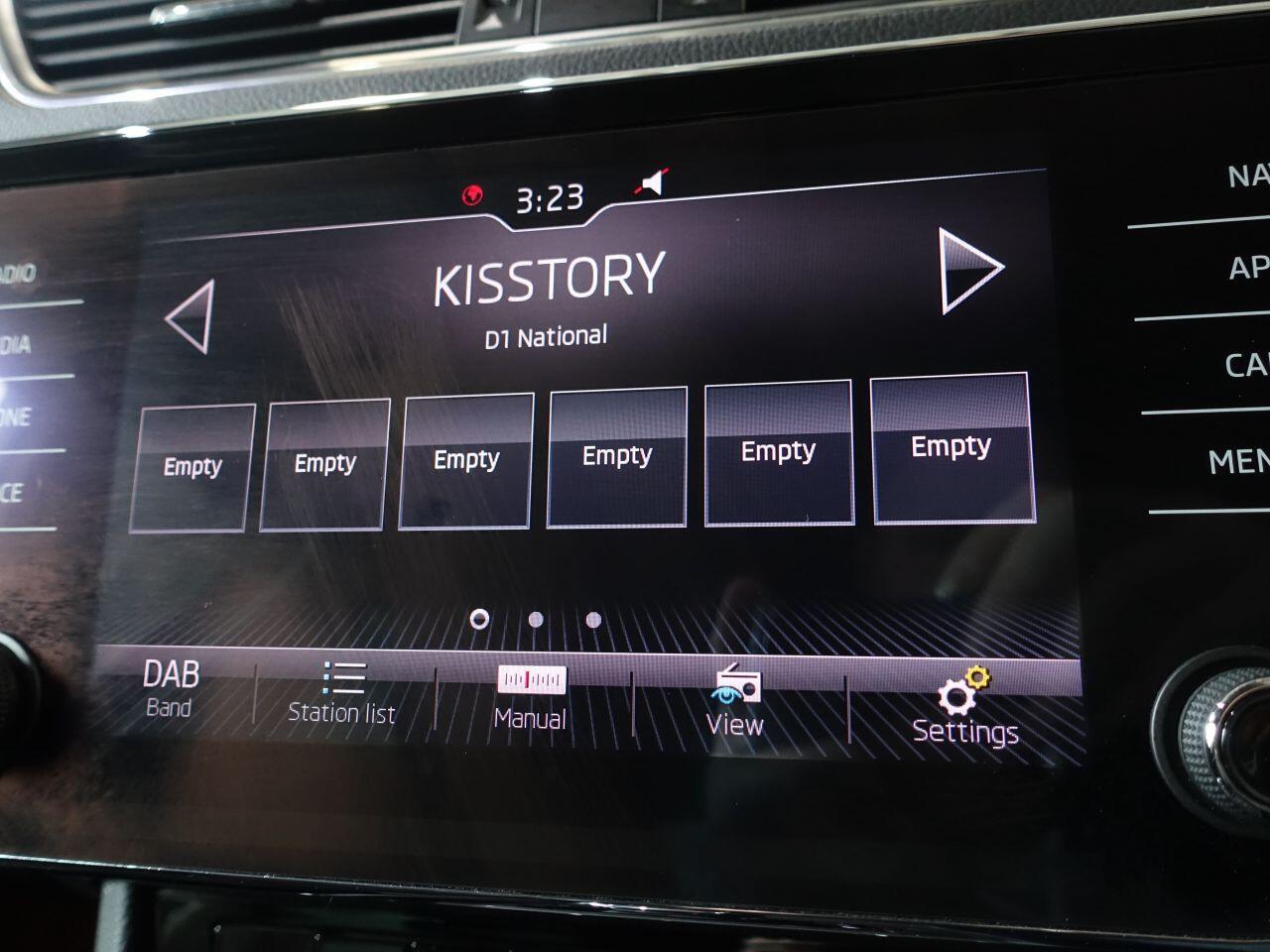 Skoda Superb - Image 27