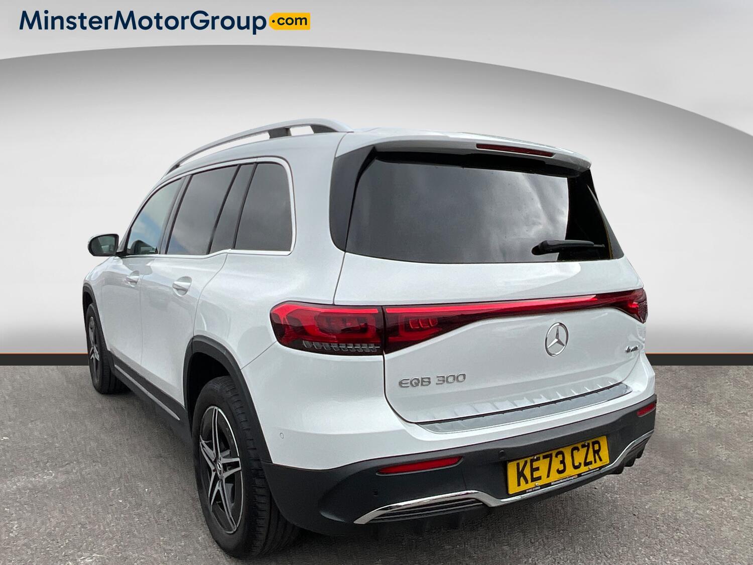 Mercedes Eqb - Image 4