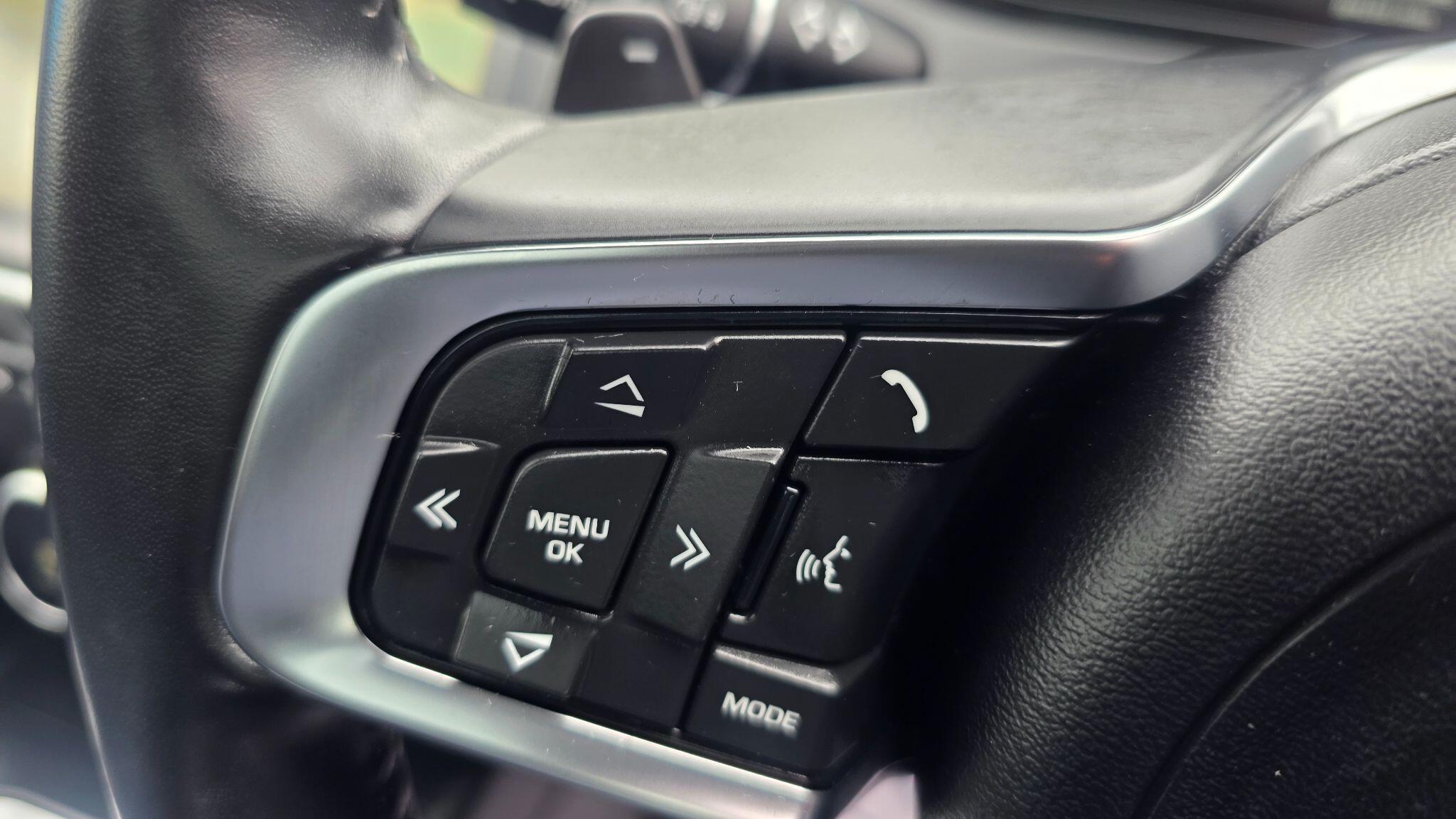 Jaguar E-Pace - Image 27
