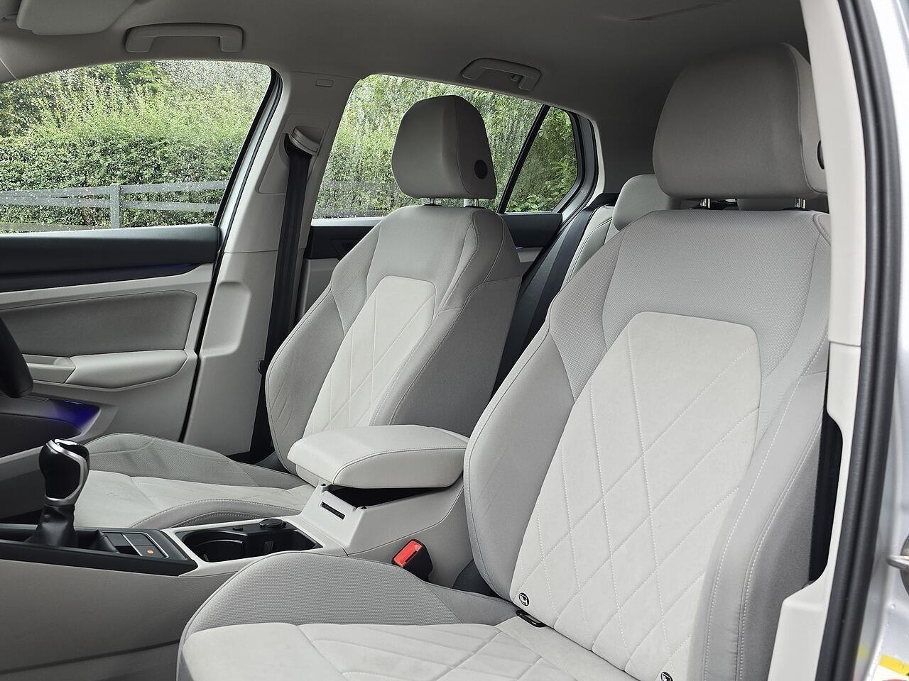 Volkswagen Golf - Image 5