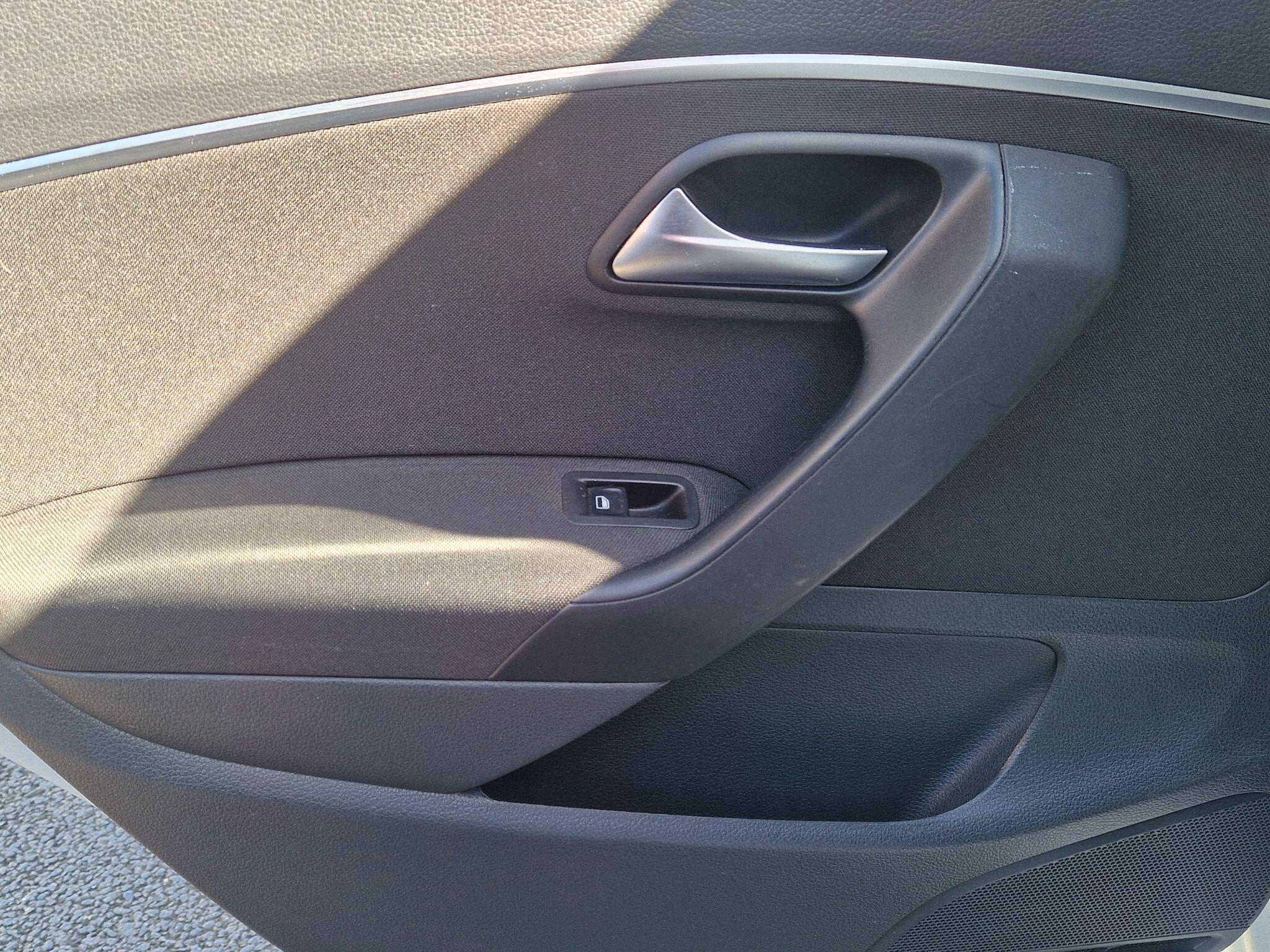 Volkswagen Polo - Image 36