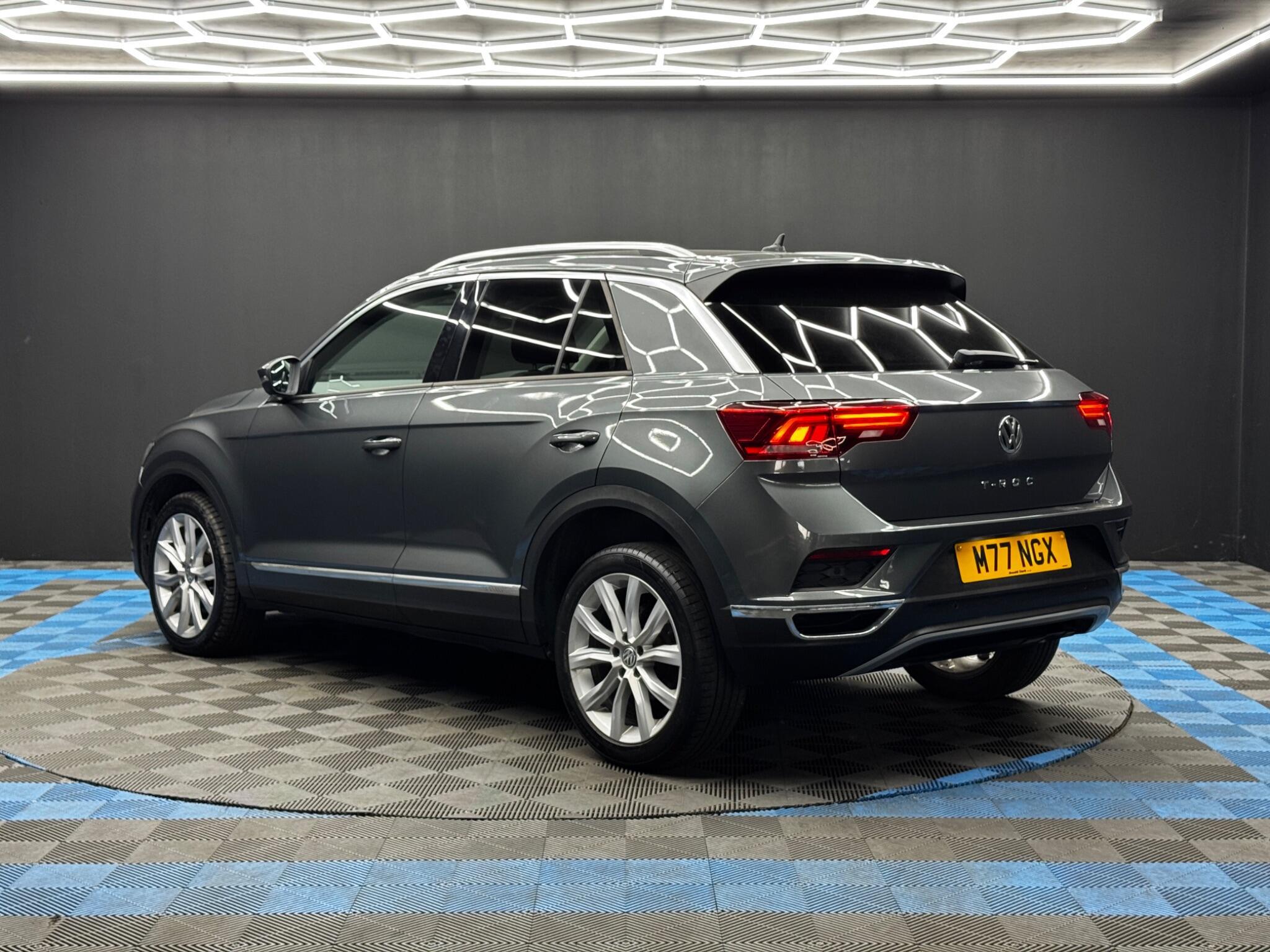 Volkswagen T-Roc - Image 7