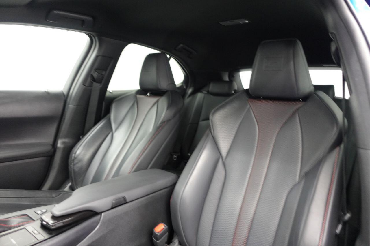 Lexus UX - Image 17
