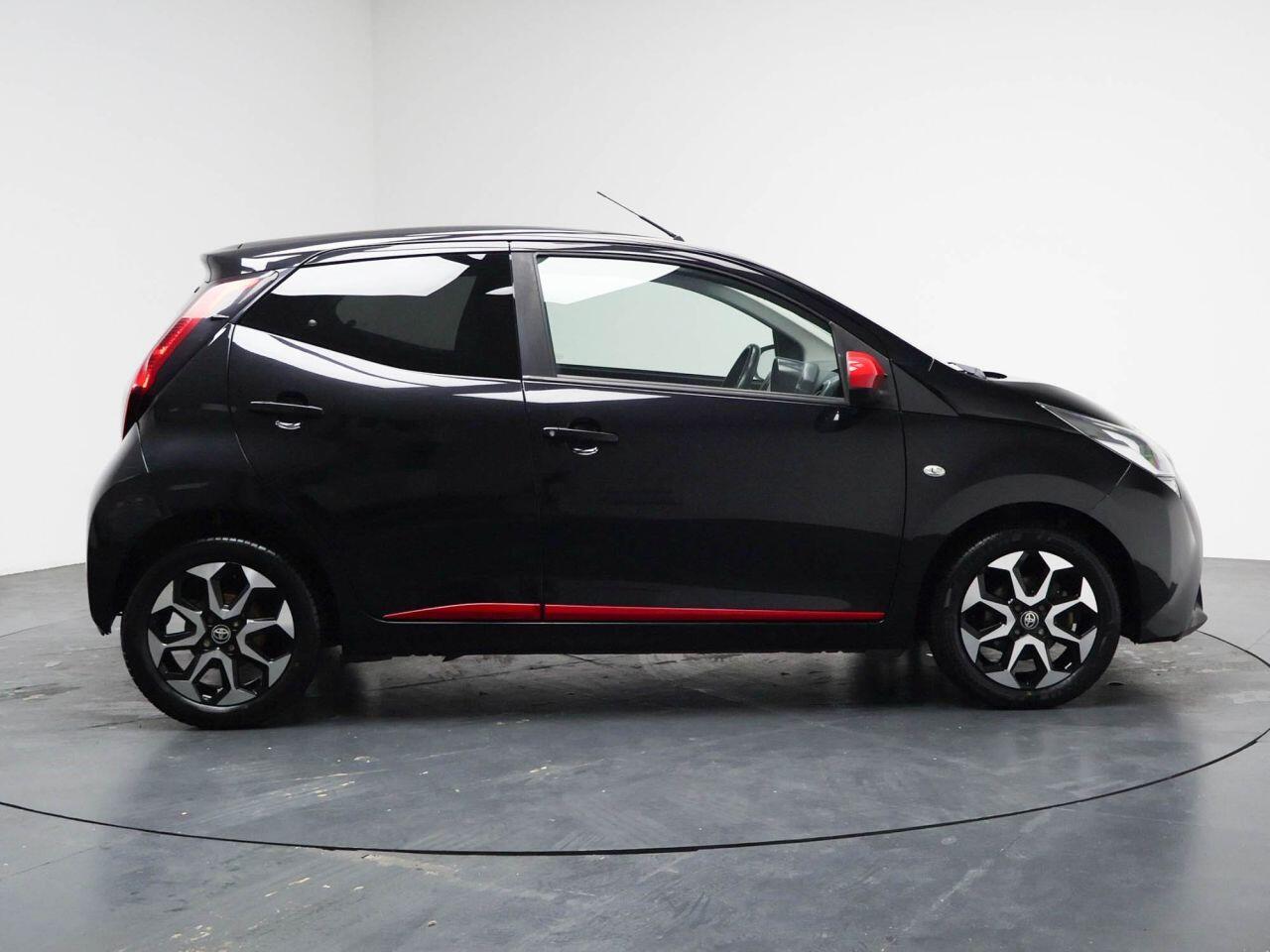 Toyota Aygo - Image 12