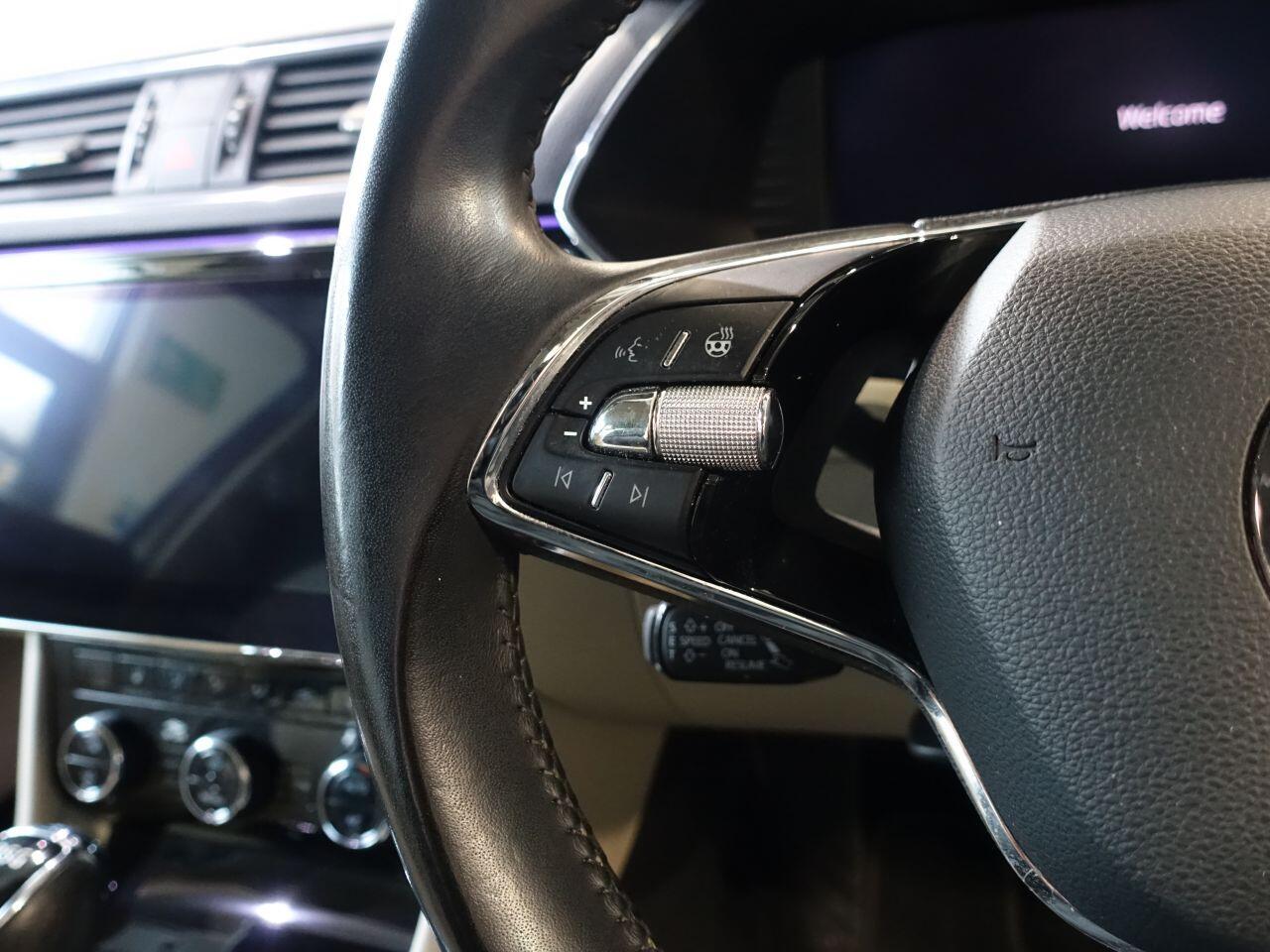 Skoda Superb - Image 24