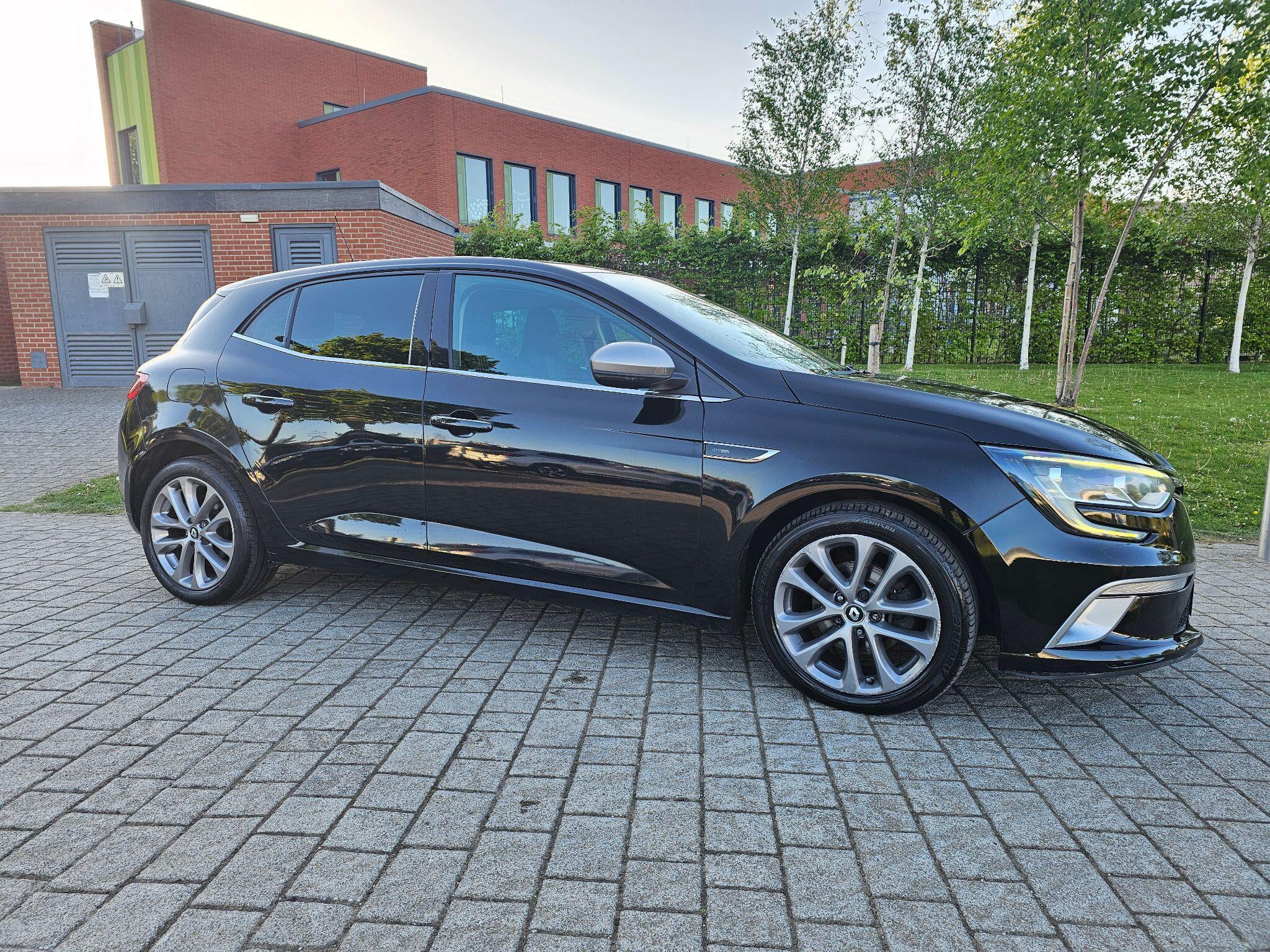 Renault Megane - Image 22