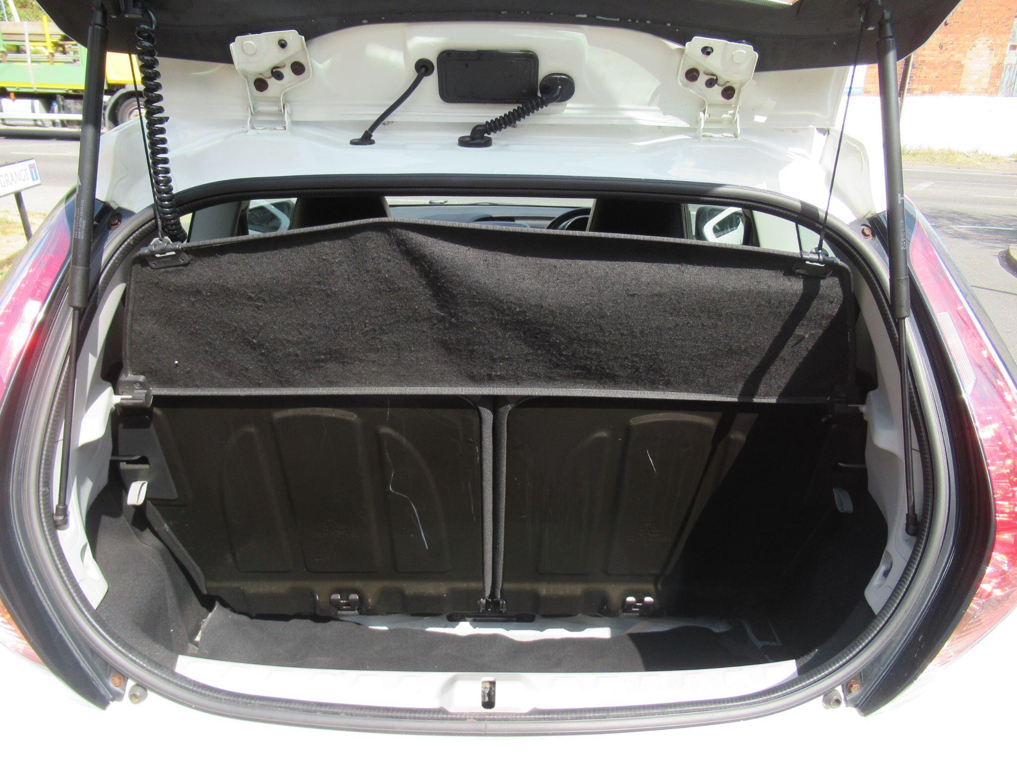 Toyota Aygo - Image 16