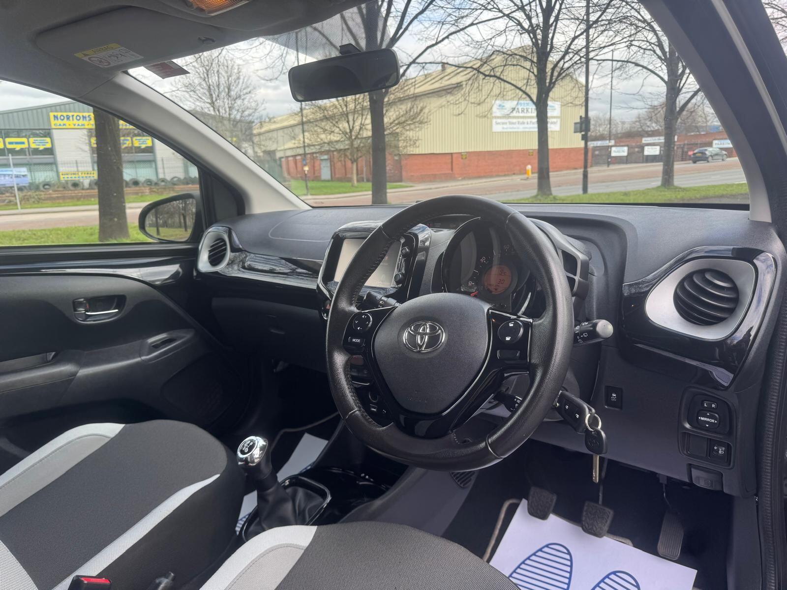 Toyota Aygo - Image 13