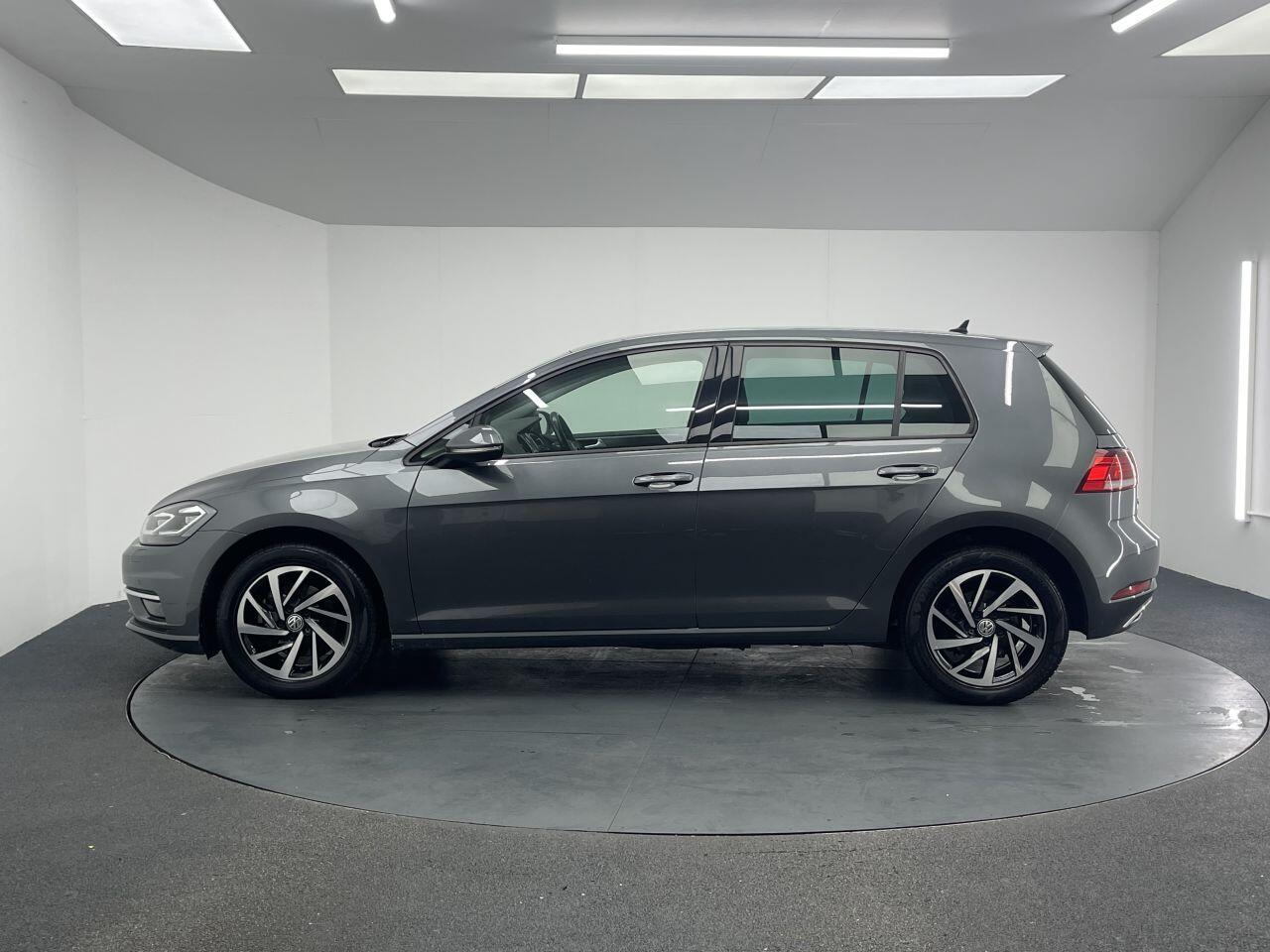 Volkswagen Golf - Image 7