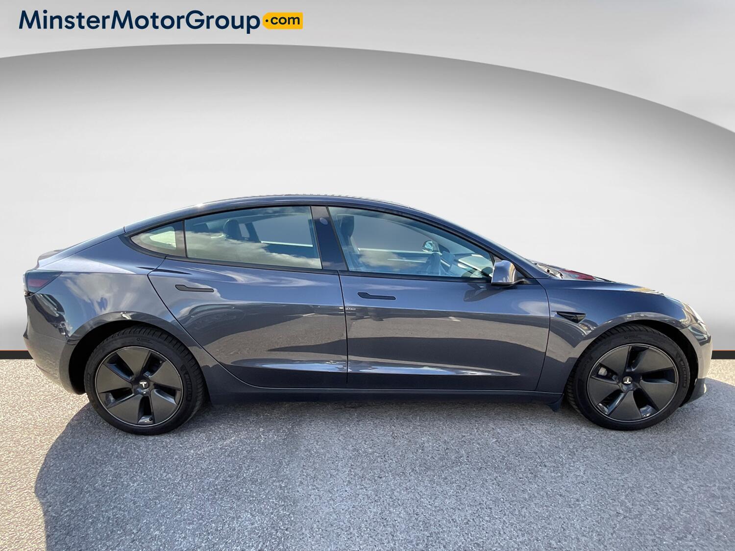 Tesla Model 3 - Image 2
