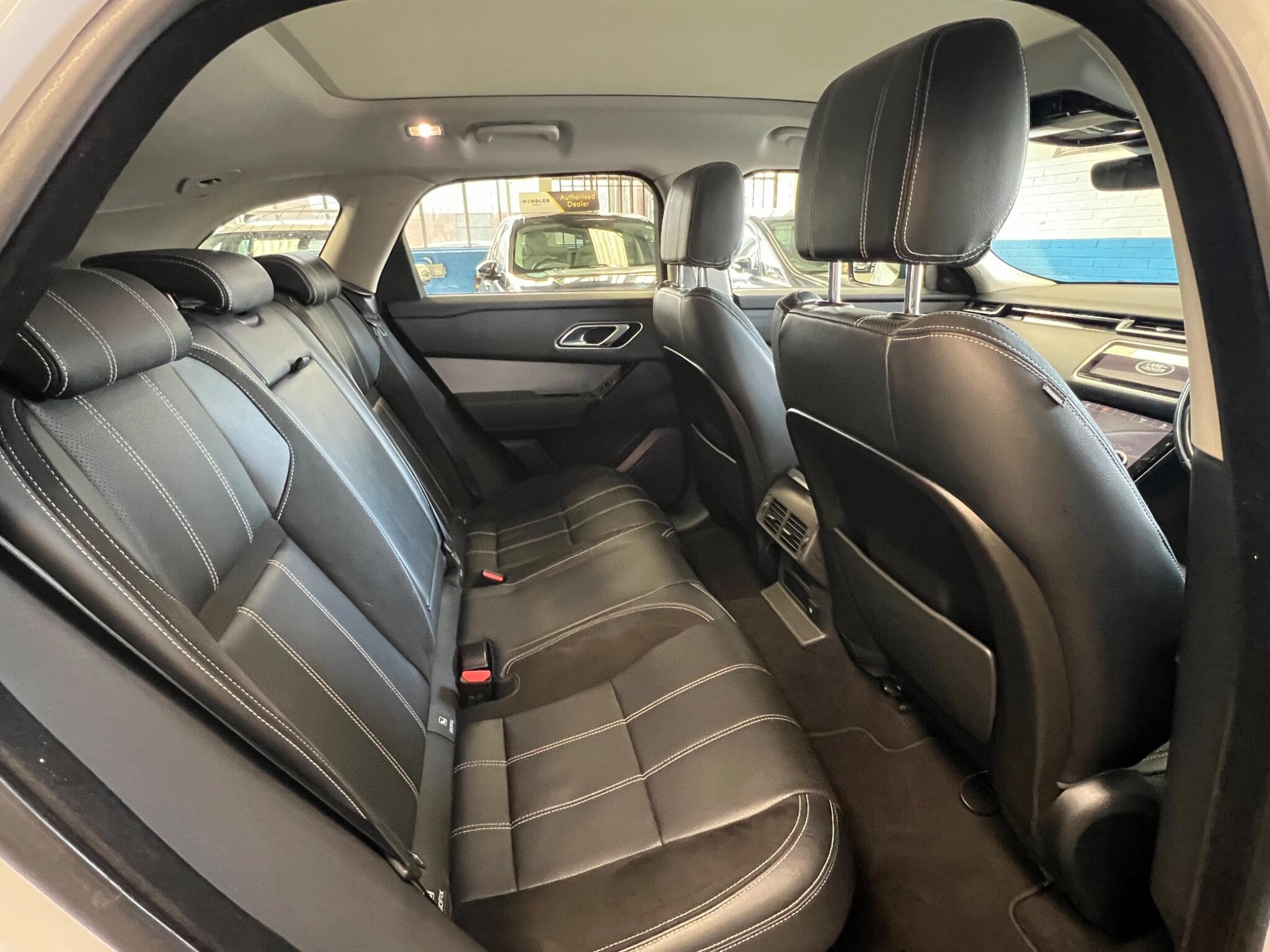 Land Rover Range Rover Velar - Image 21