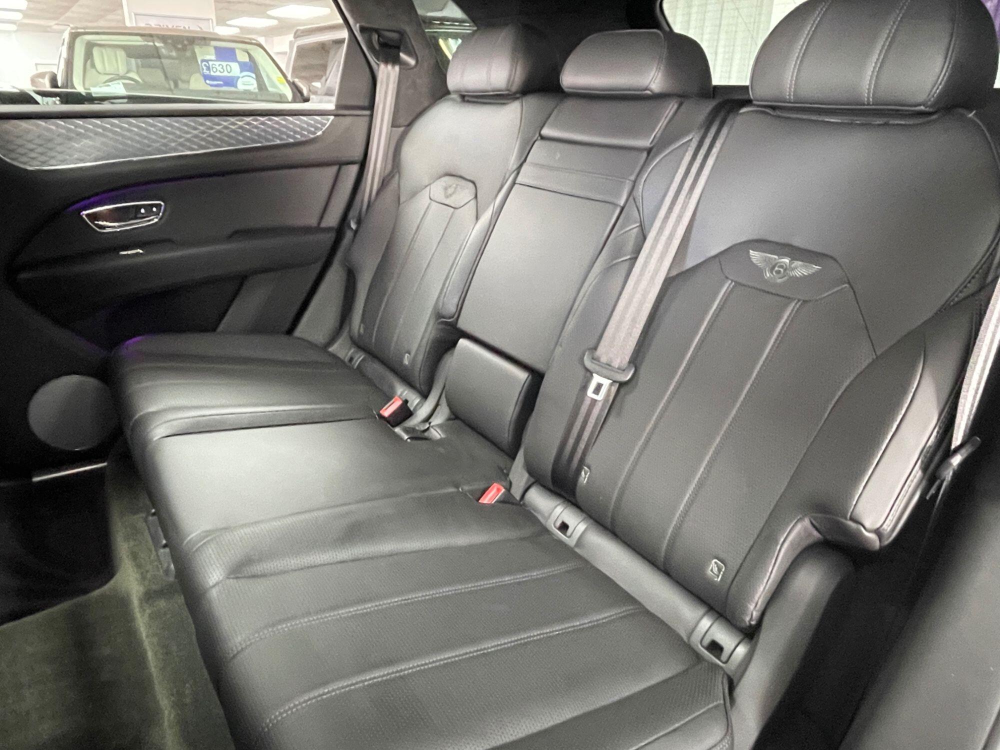 Bentley Bentayga - Image 37