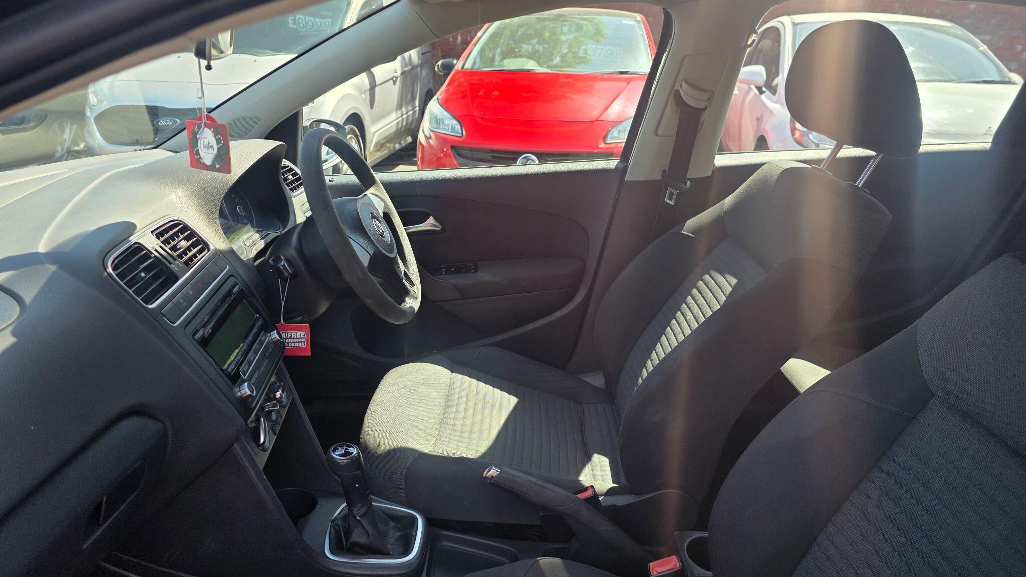 Volkswagen Polo - Image 13