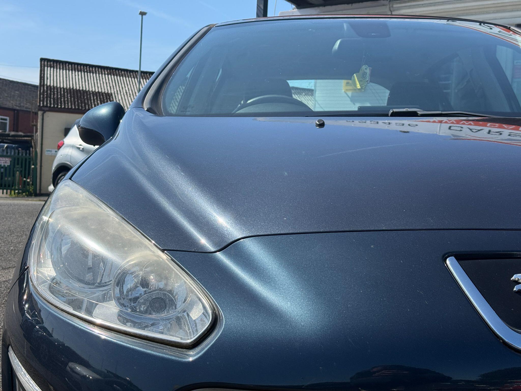 Peugeot 308 - Image 12