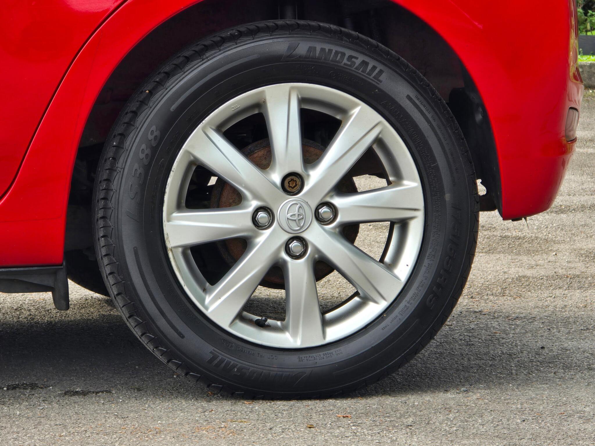 Toyota Yaris - Image 20
