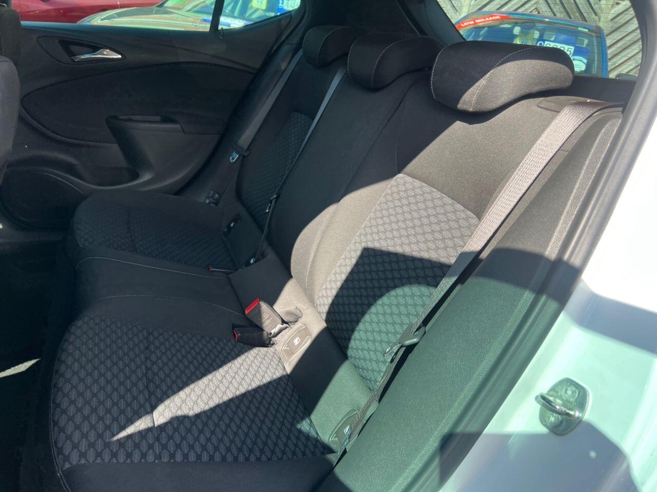 Vauxhall Astra - Image 32