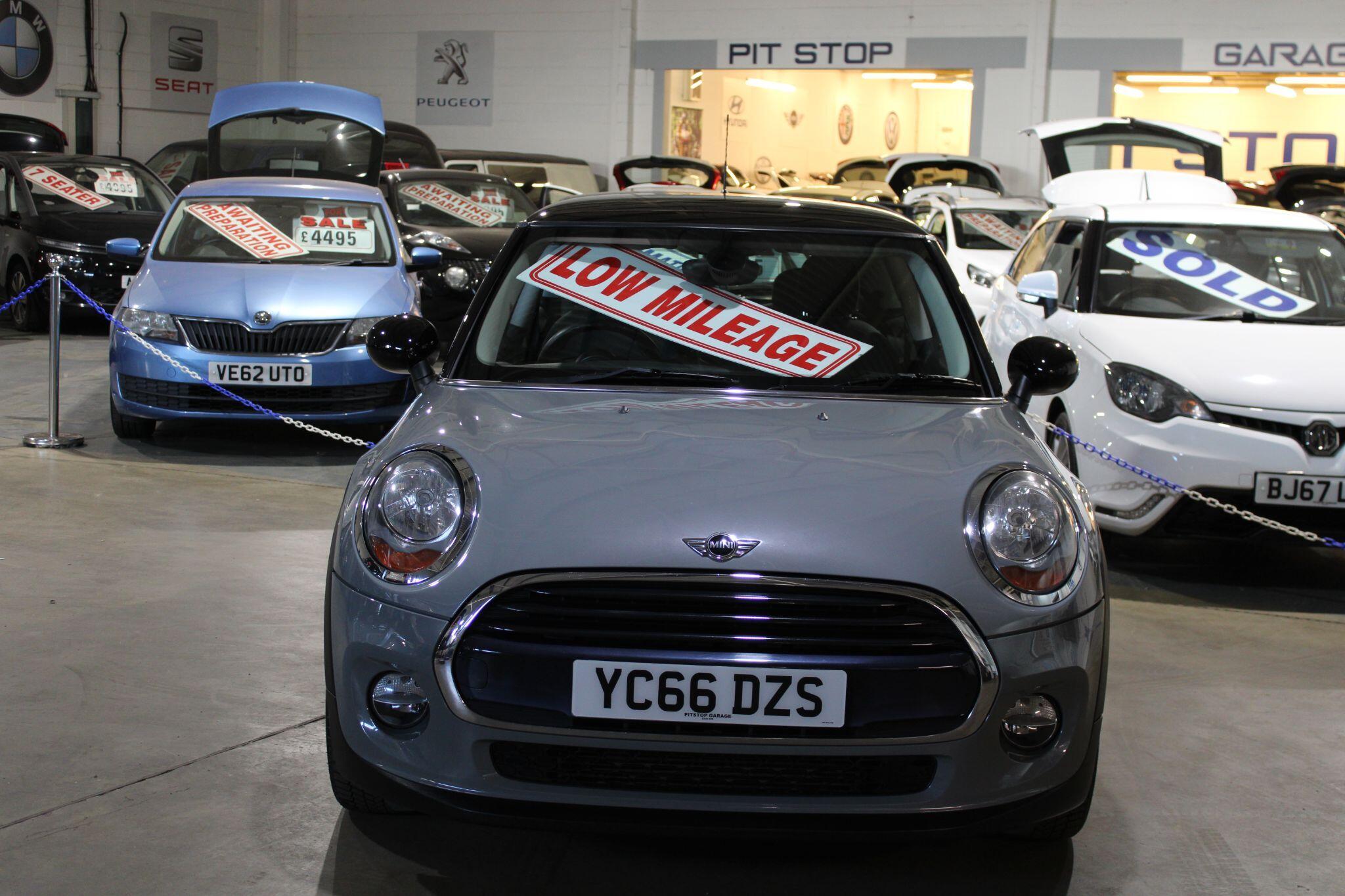 MINI Hatch - Image 13