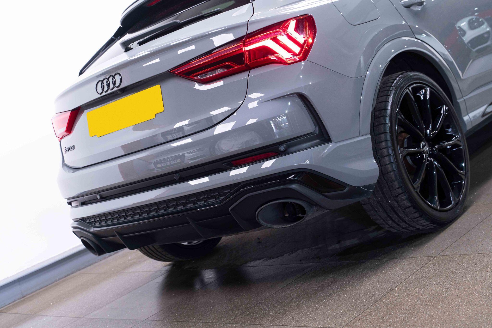 Audi RS Q3 - Image 8