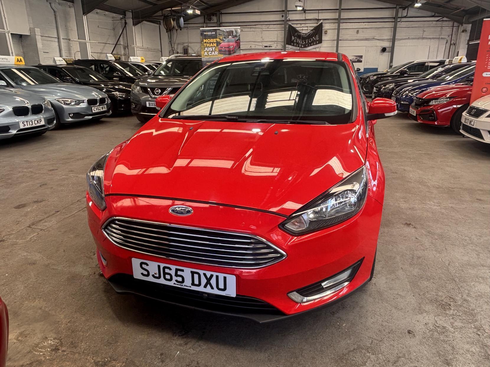 Ford Focus - Image 20