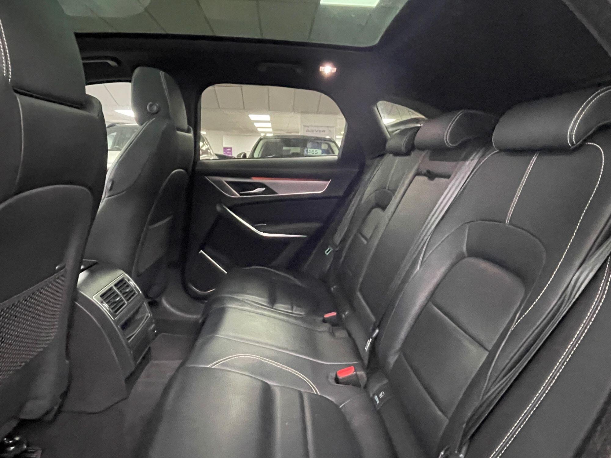 Jaguar F-Pace - Image 31