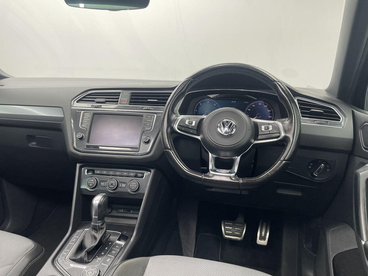 Volkswagen Tiguan - Image 21