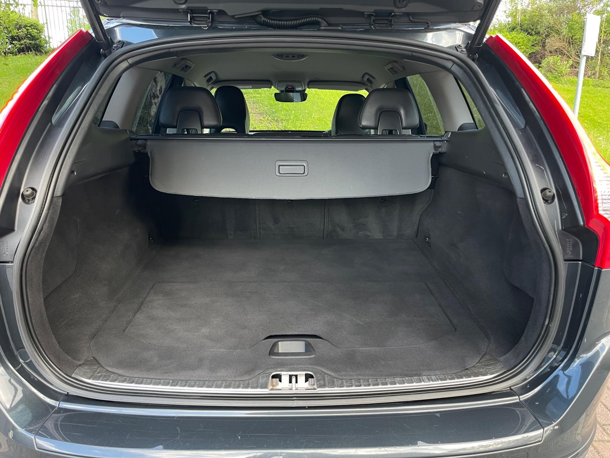 Volvo XC60 - Image 55
