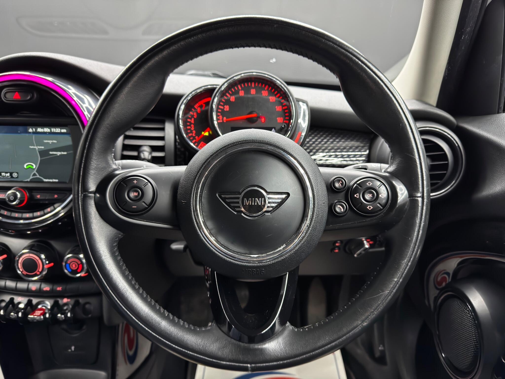 MINI Hatch - Image 17