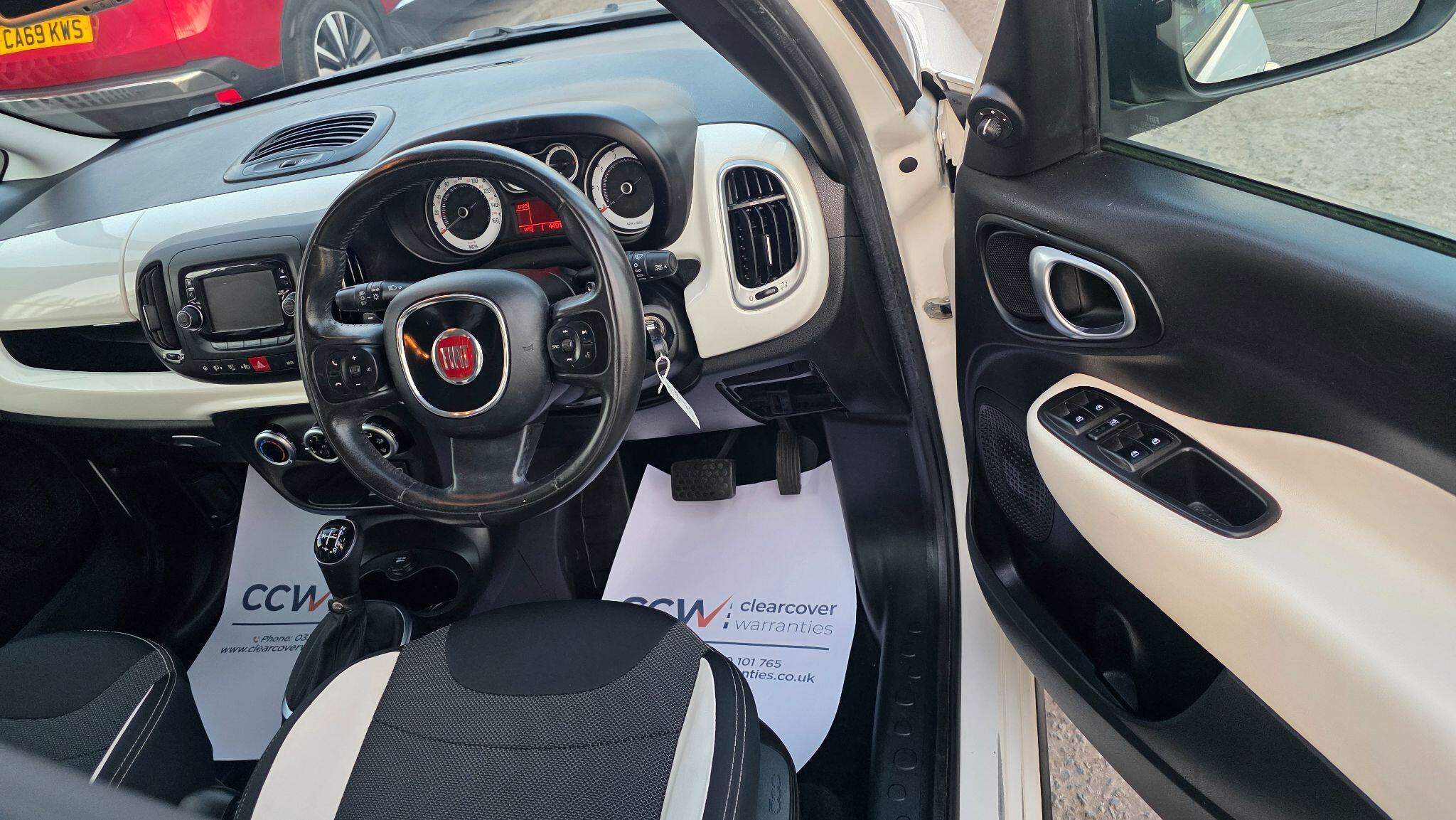 Fiat 500L - Image 20