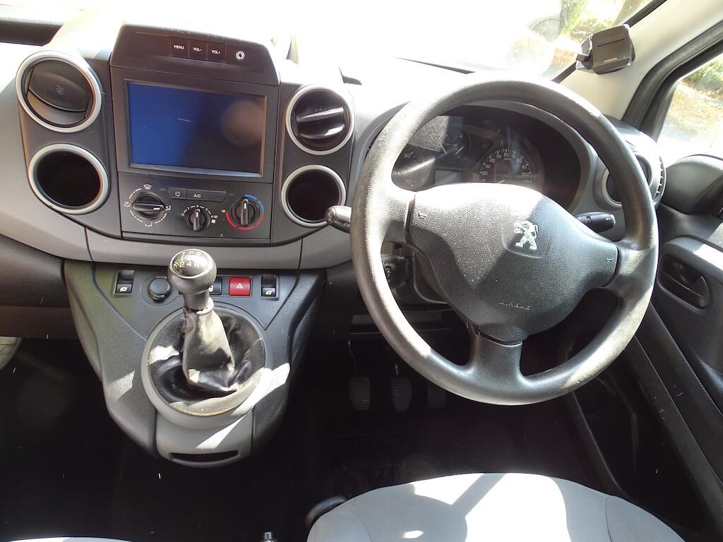 Peugeot Partner - Image 12