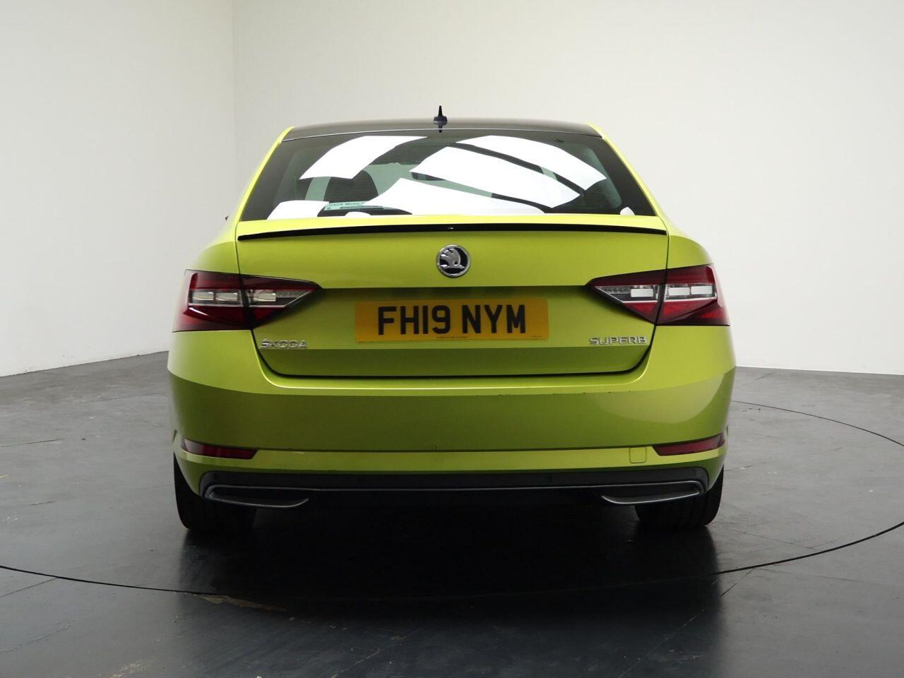 Skoda Superb - Image 15