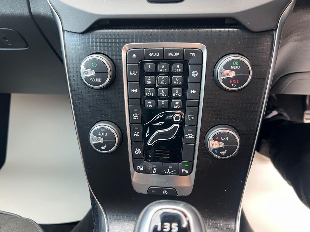 Volvo V40 - Image 24